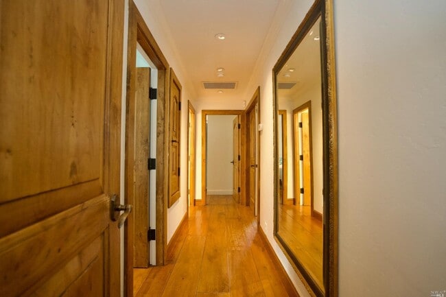 Building Photo - 1571 Silver Trail