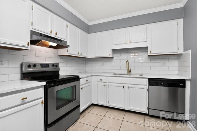 Building Photo - 6510 Clavell Ln