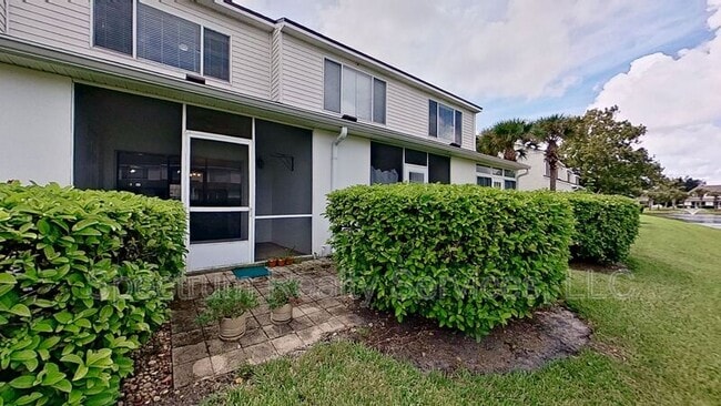 Building Photo - 12311 Kensington Lakes Dr