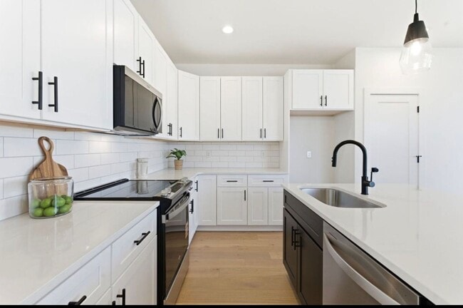 Building Photo - 5618 Obrien Ave
