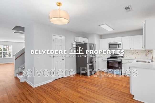 Building Photo - 14 Dunlevy Way