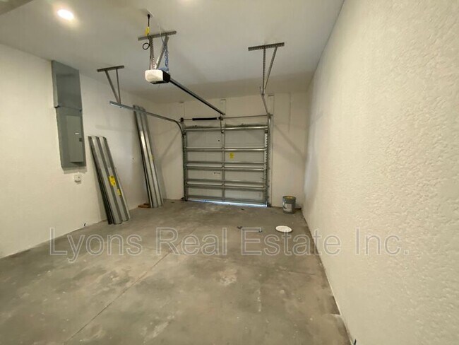 Building Photo - 13216 Keystone Blvd