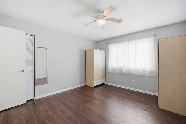 Building Photo - 72 Barrett St