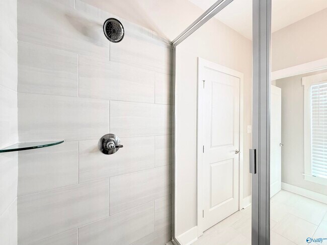 Building Photo - 190 Kearny St