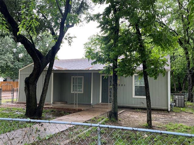 Building Photo - 1201 Rose Garden Ave