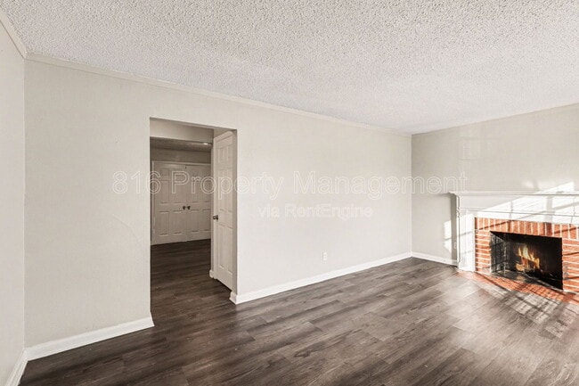 Building Photo - 6230 Agnes Ave