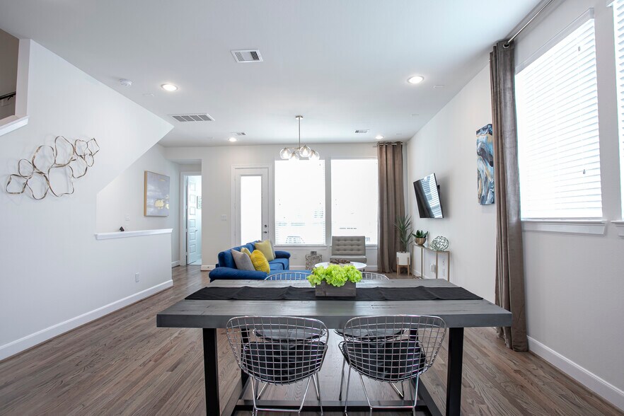 The eat in dining area. - 2713 Eado Edge Ct