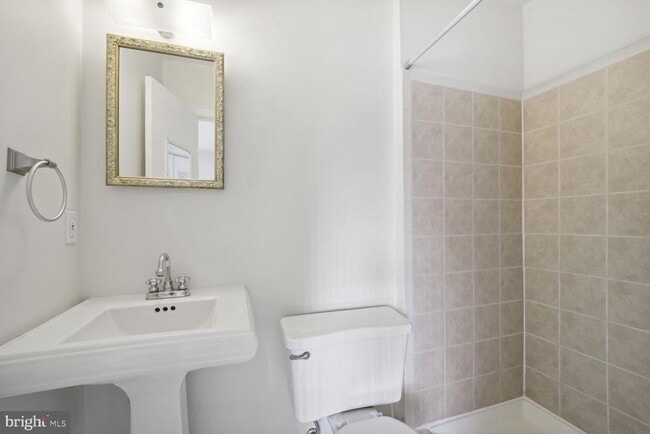 Building Photo - 5490 Safe Harbor Ct