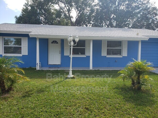 Building Photo - 4654 Alhama St