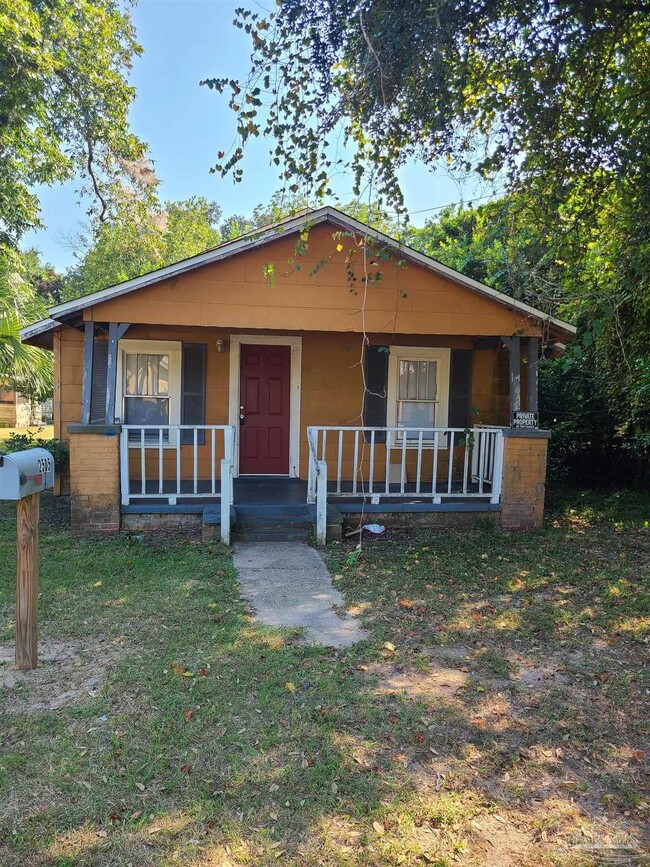 Primary Photo - 2505 W Brainerd St