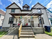 Building Photo - 10 Parkview Ave