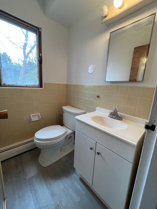 Building Photo - 430 Ironton St NE