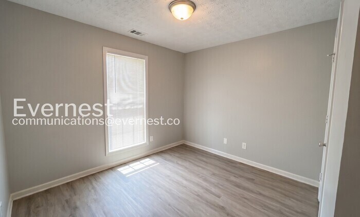 Building Photo - 3868 Leyland Dr