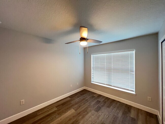 Building Photo - 3 BD/2BA Home in Dunnellon!