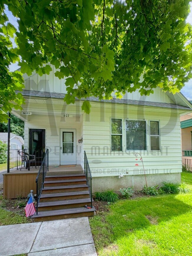 Building Photo - 602 E 23rd Ave