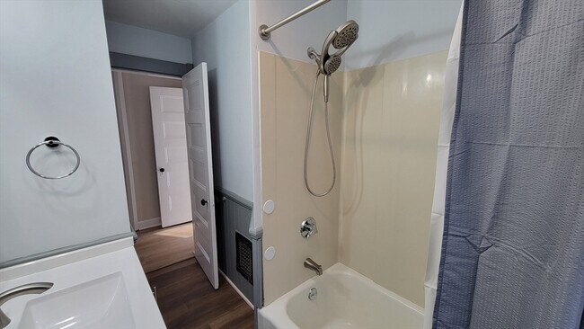 Building Photo - 30 O'Neil St