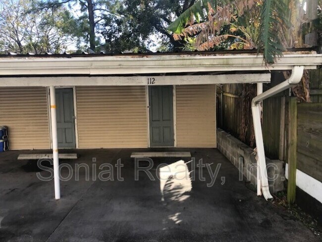 Building Photo - 112 N Bernadotte St