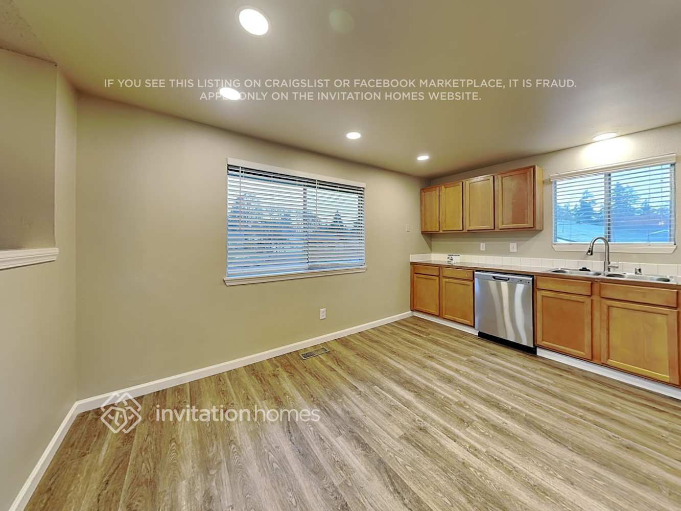 Building Photo - 1510 155th St E