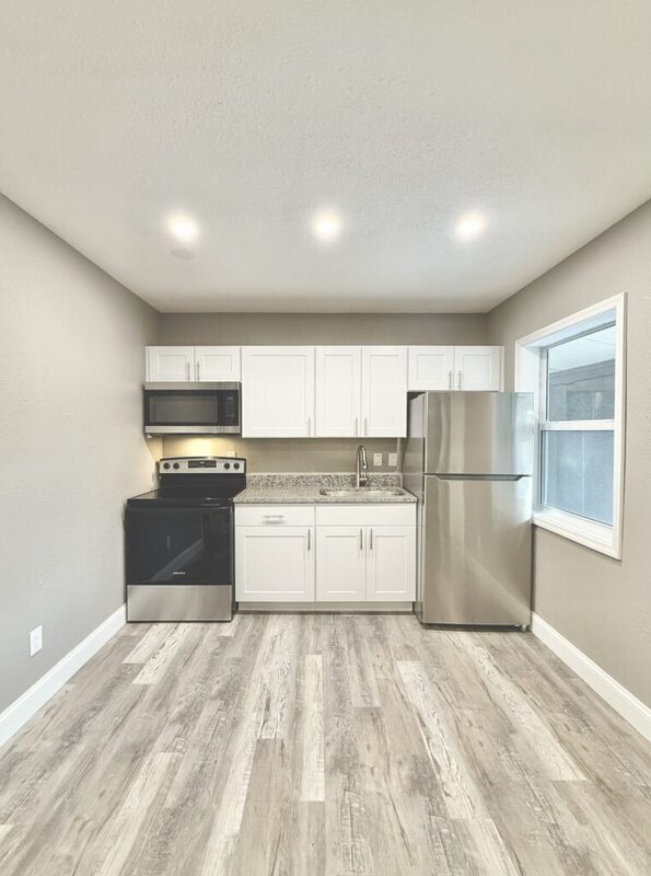 Building Photo - 932 22nd St S