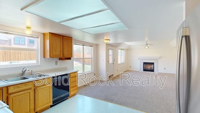 Building Photo - 2635 Leoti Dr