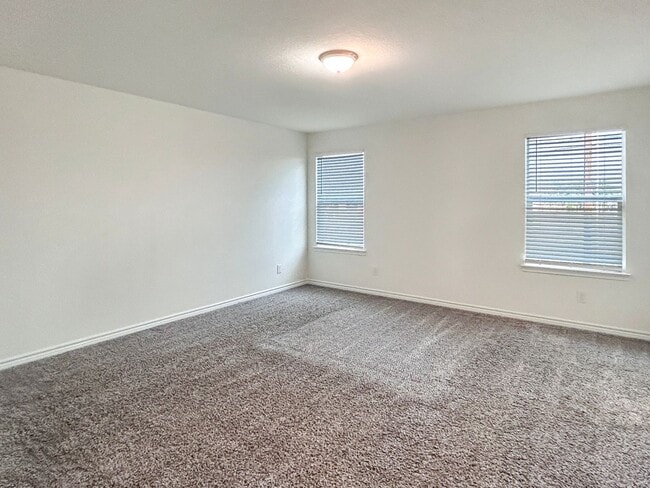 Building Photo - Open-Concept Converse Home with Loft + Covered Patio