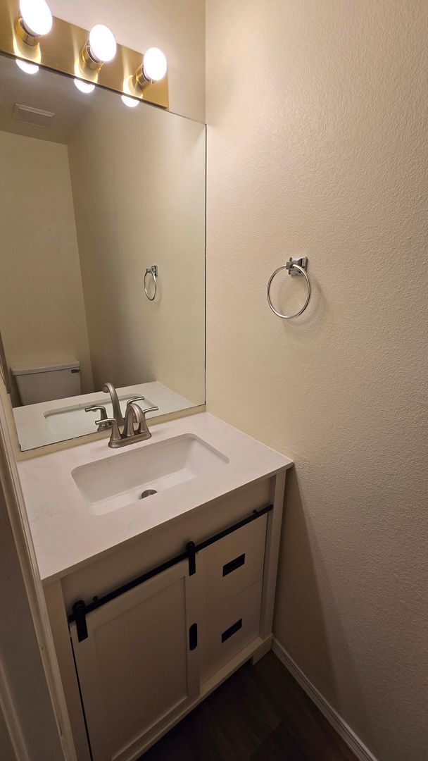 Building Photo - 6048 Colony Cir - Rockrimmon -  3 Bed/ 3 B...