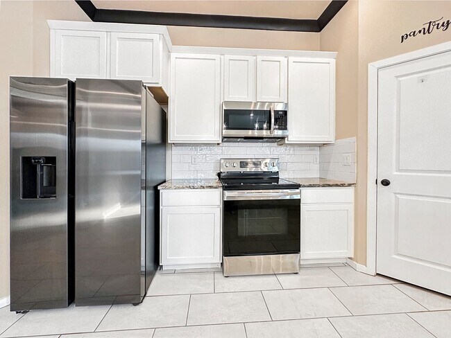 Building Photo - 1337 Masquerade Blvd