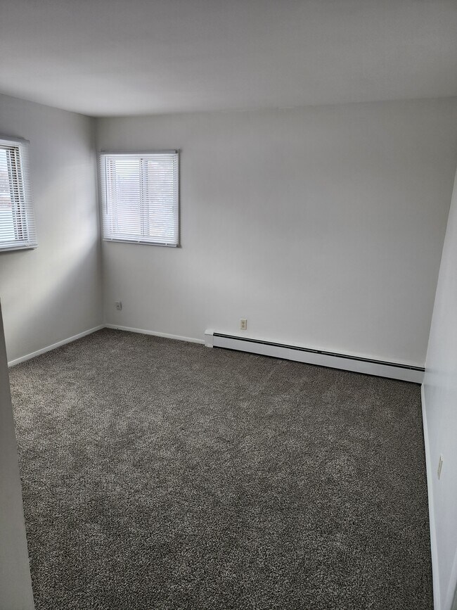 Building Photo - 1864 Murphy Woods Rd