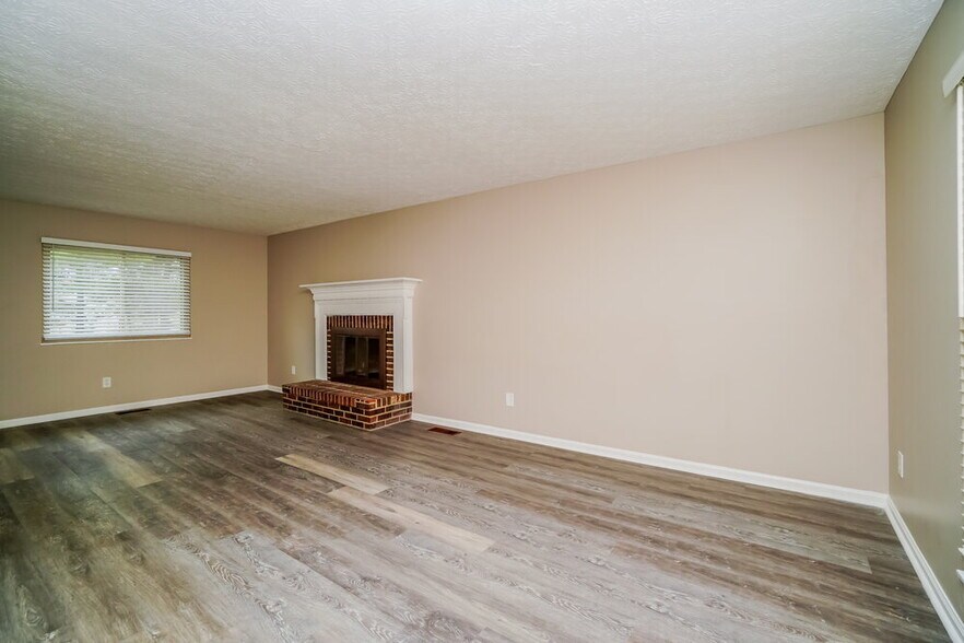 Building Photo - 1206 Crater Lake Ln