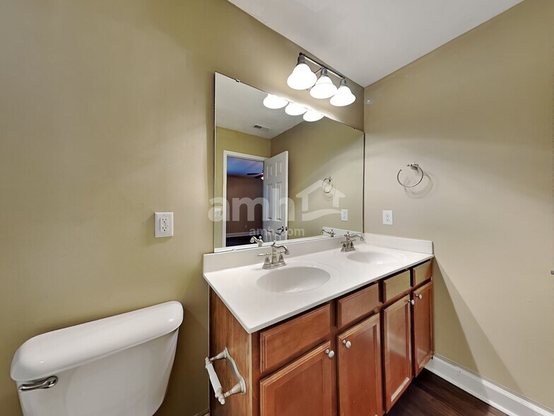 Building Photo - 5380 Meryton Park Way