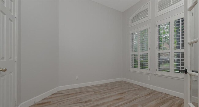 Building Photo - 203 S Brooksedge Cir