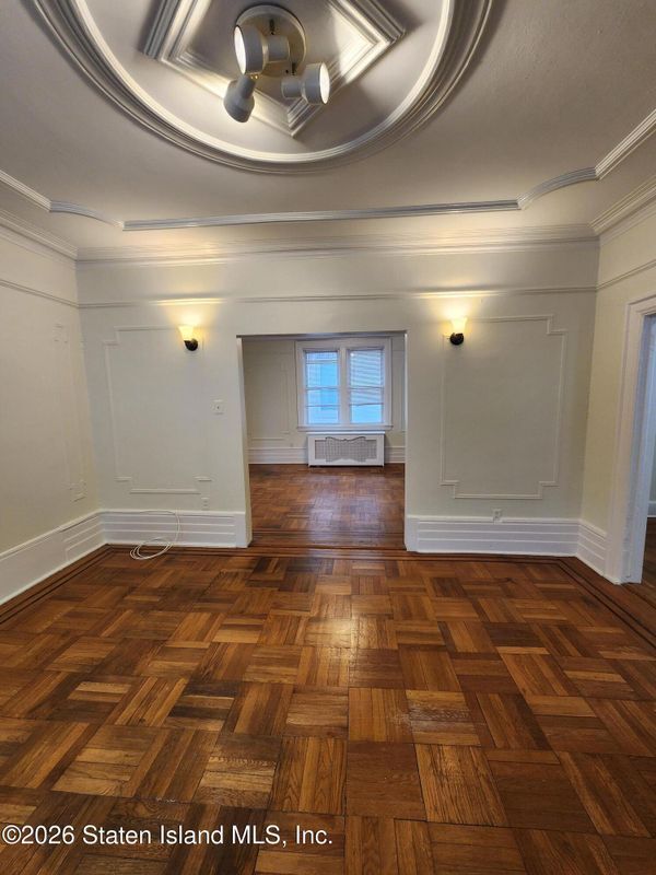 Building Photo - 164 Cromwell Ave