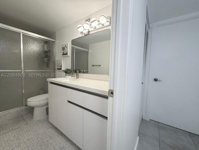Building Photo - 3800 S Ocean Dr
