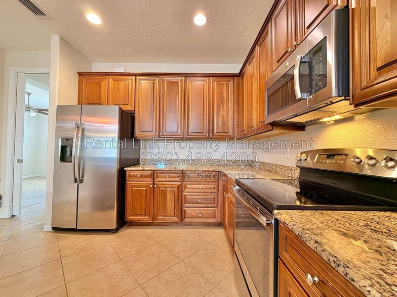 Building Photo - 11768 Paseo Grande Blvd