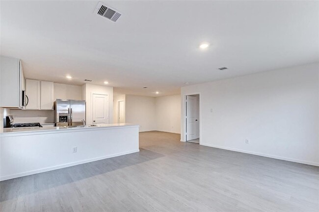 Building Photo - 16606 River Grass Trl