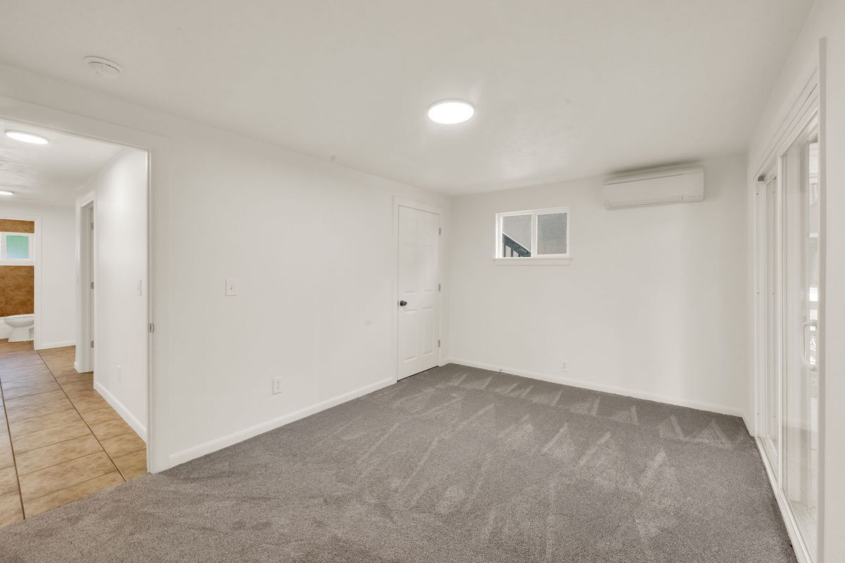 Building Photo - 189 N 300 E