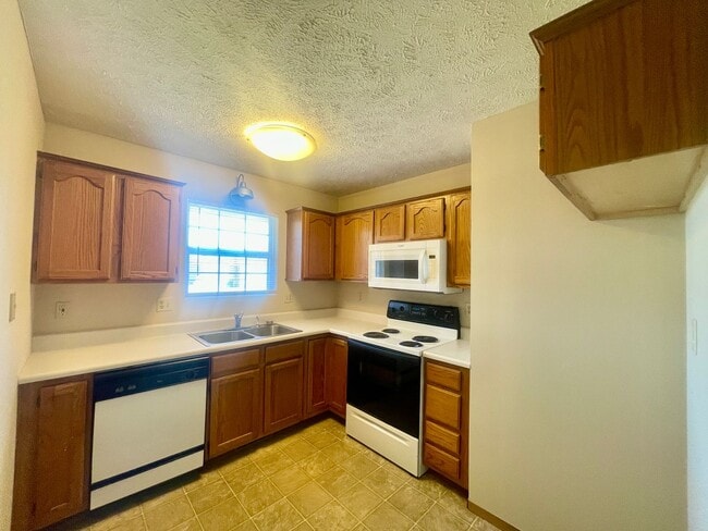 Building Photo - 4318 Penny Ct