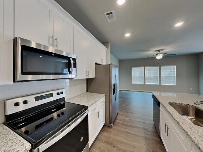 Building Photo - 116 Windflower Wy