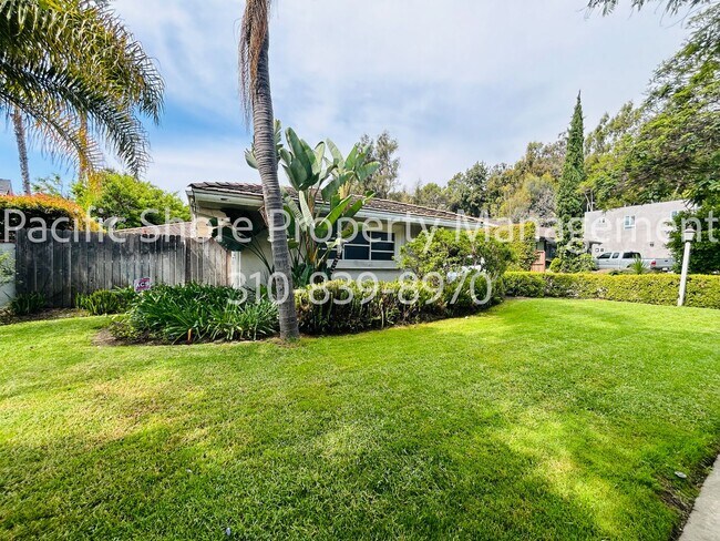 Building Photo - Charming Brentwood Ranch Home with Excepti...
