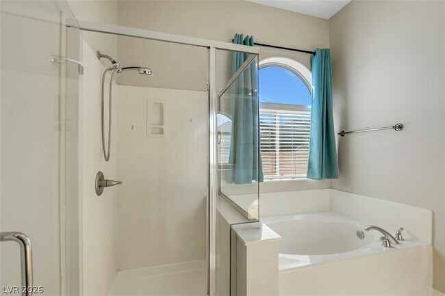 Building Photo - 2149 Sentito Cir