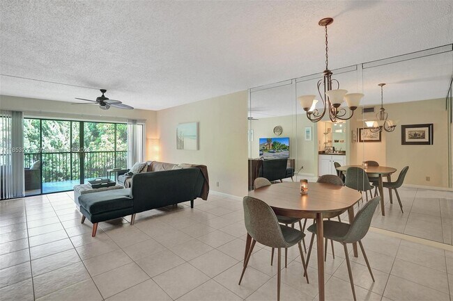 Building Photo - 1786 Hammock Blvd