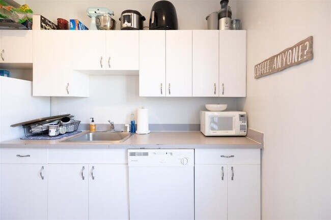 Building Photo - 2 bedroom in Boston MA 02118