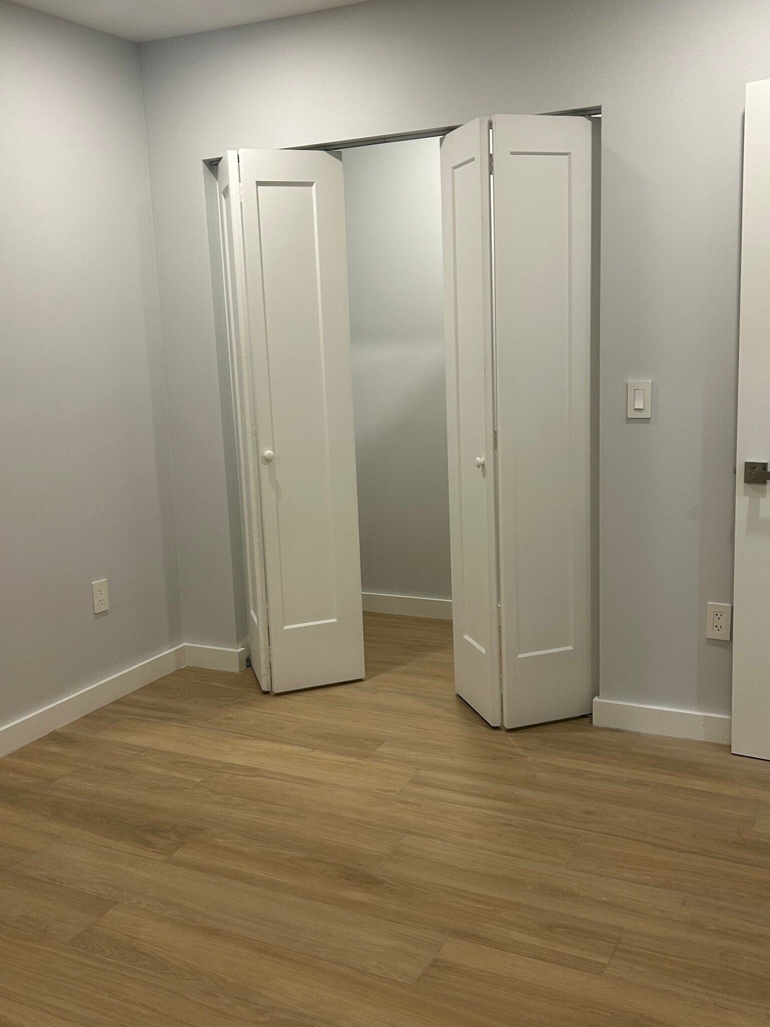 Building Photo - 6859 SW 37th St