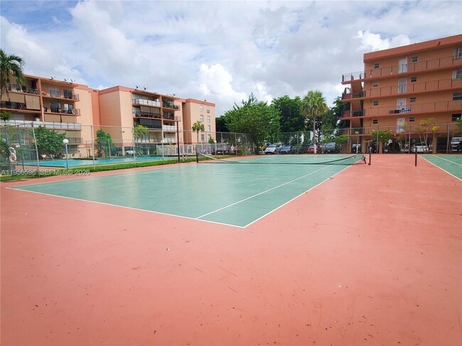 Building Photo - 1990 W 56th St