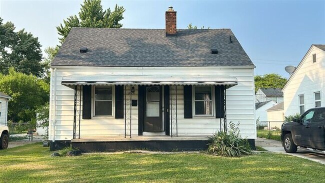 Primary Photo - Beautiful 3 bedroom Bungalow with Garage