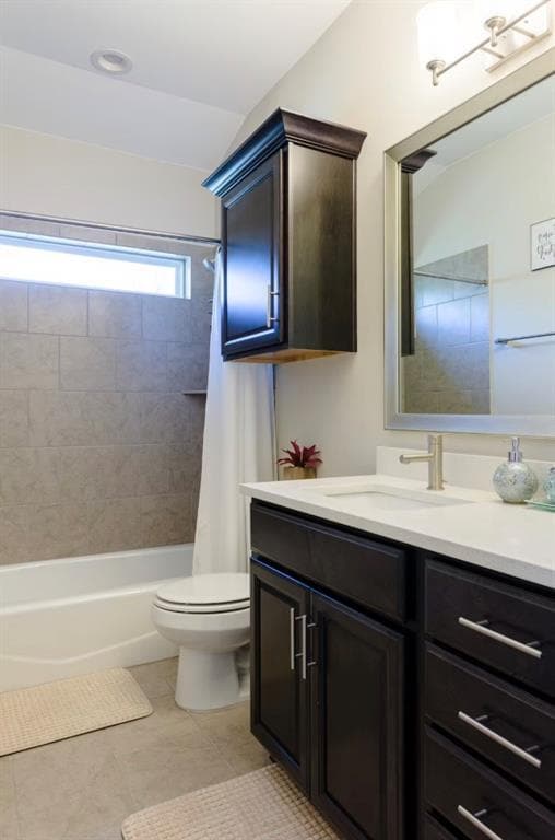 Building Photo - 807 E 16th St