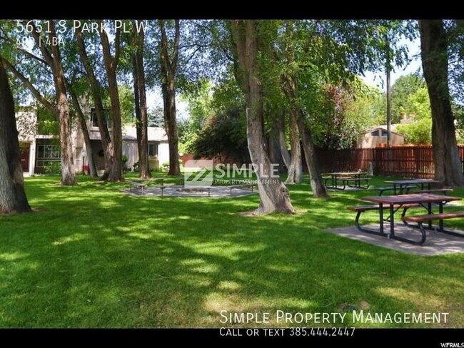 Building Photo - 5651 S Park Pl W