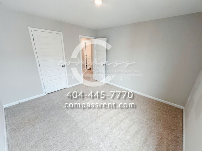 Building Photo - 214 Lyndon Wy NW