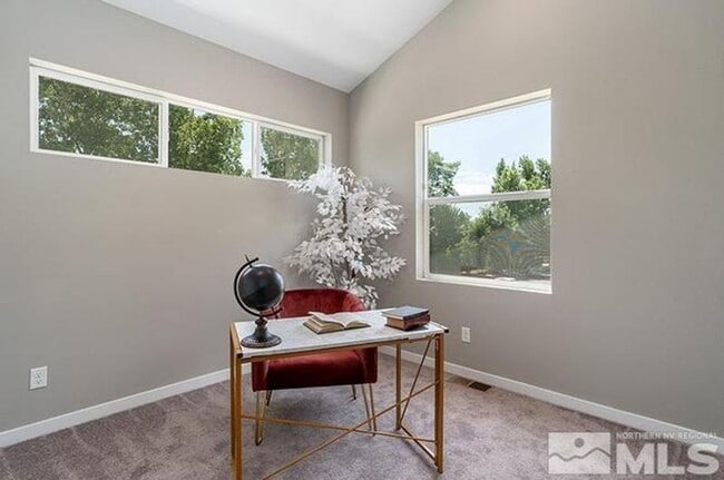 Building Photo - Modern Midtown Living