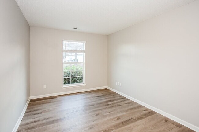 Building Photo - 8620 Warwick Crest Ln